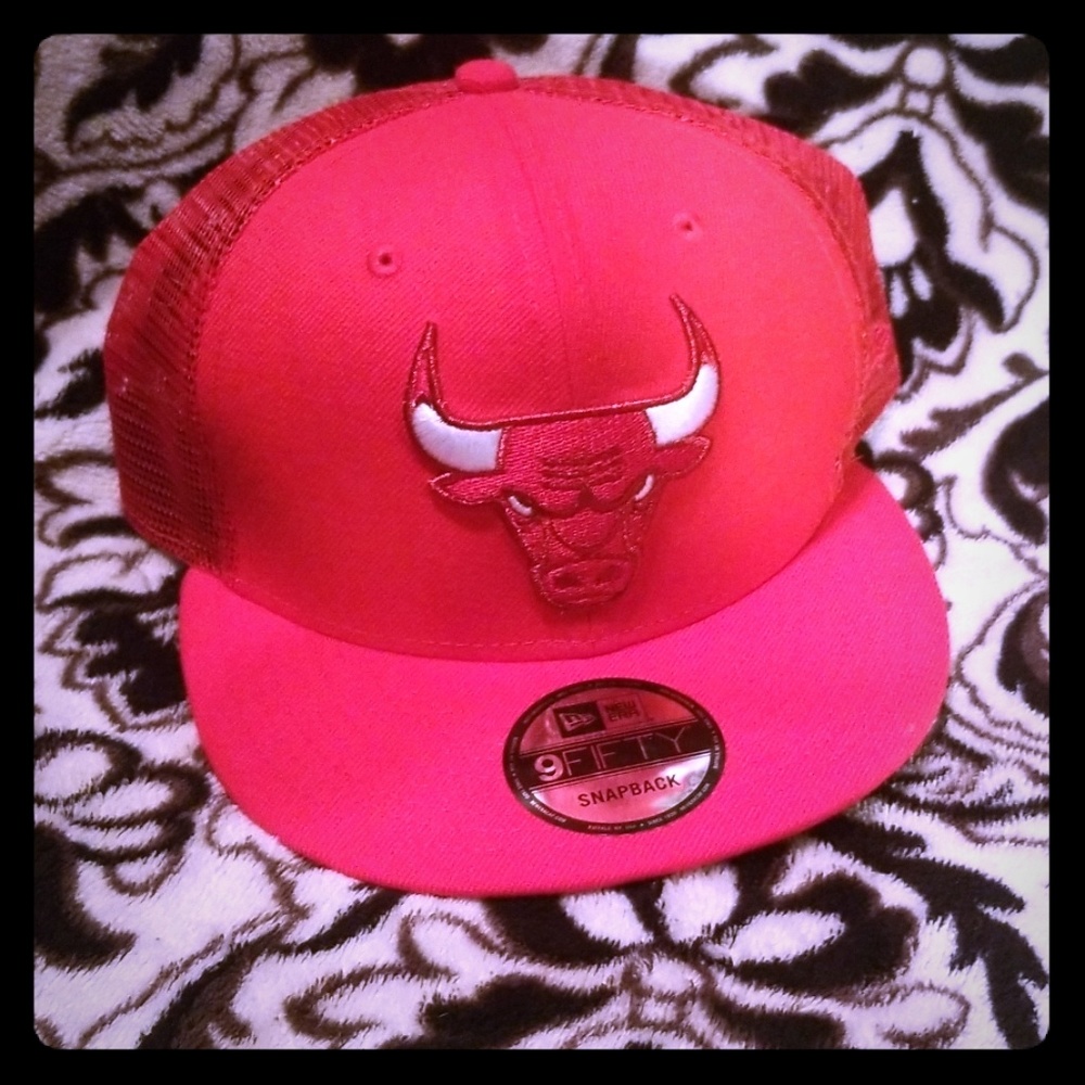 Red snapback